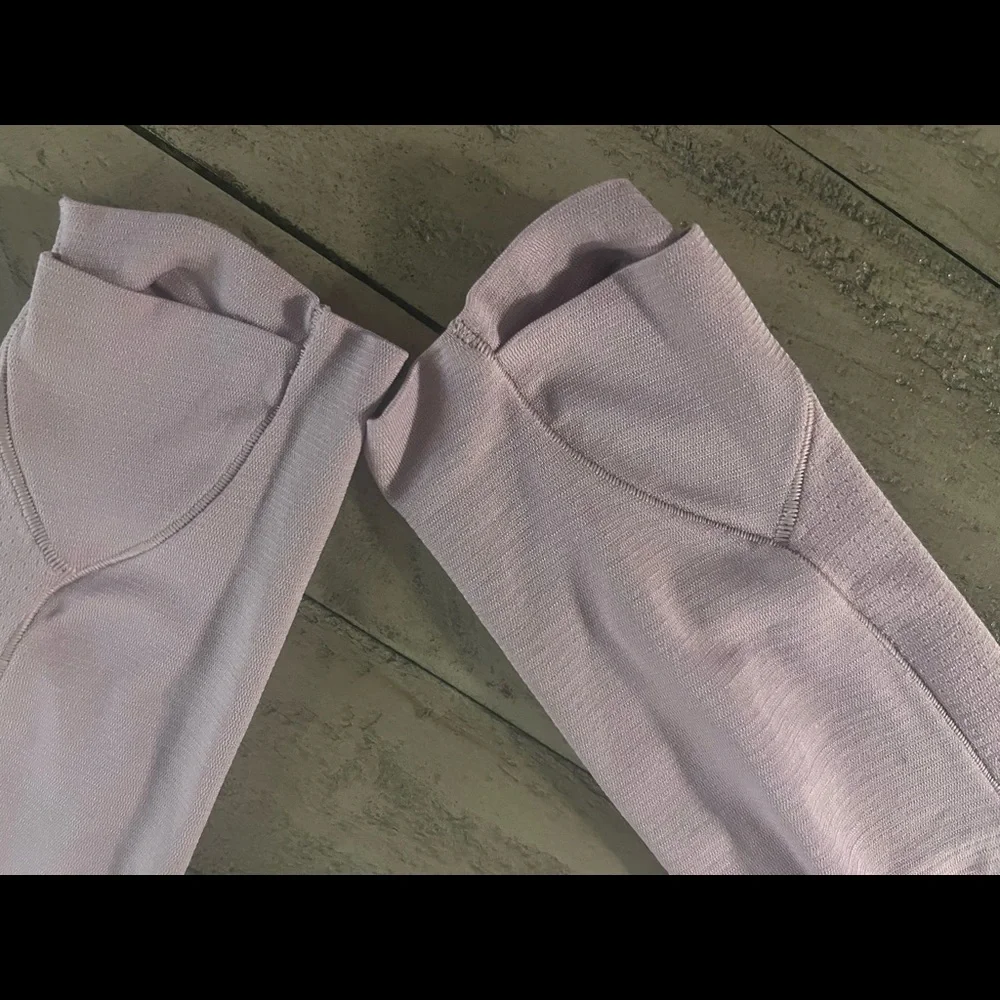 Lululemon top - Picture 3 of 3